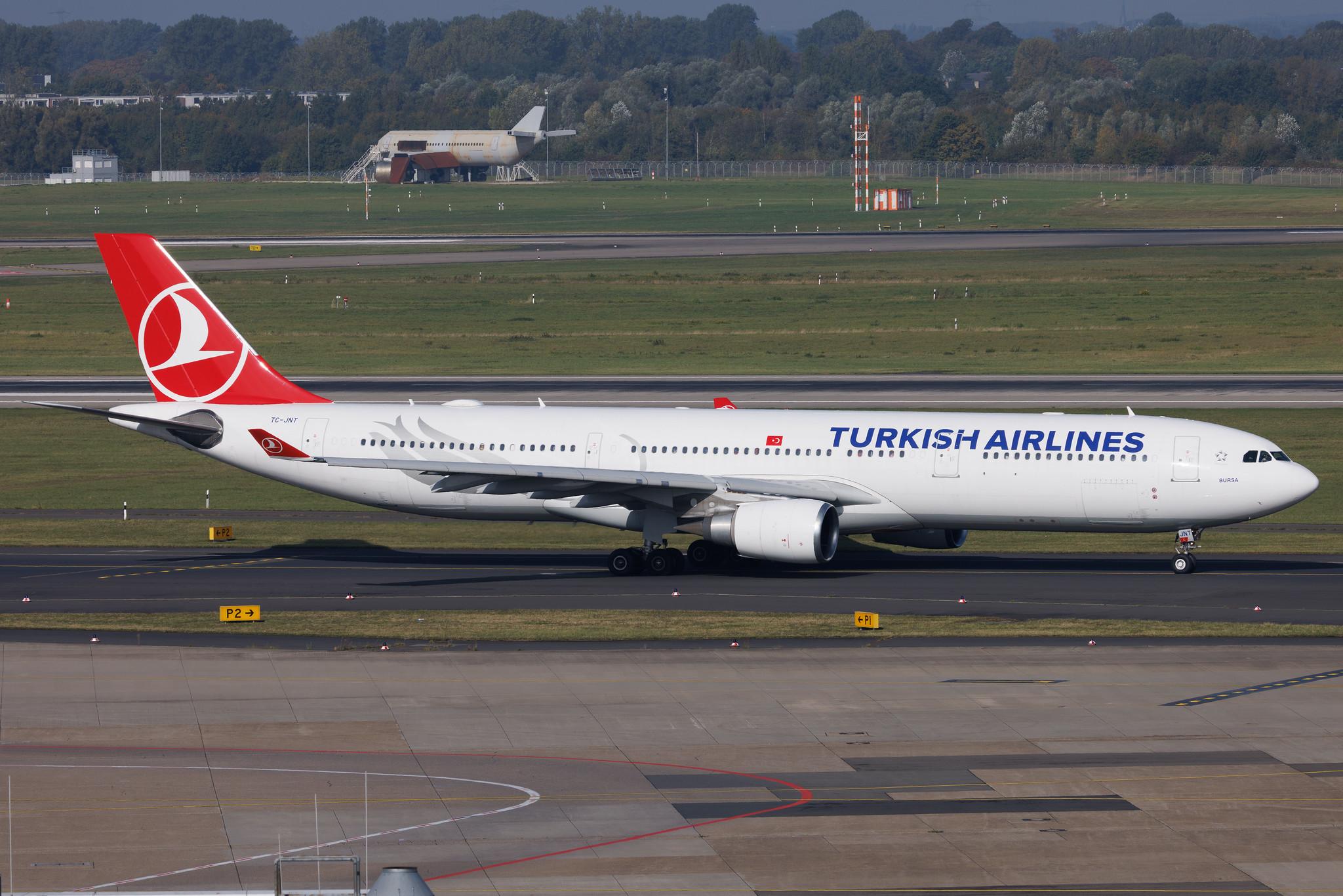 Düsseldorf Airport: Turkish Airlines (TK / THY) | Airbus A330-303 A333 | TC-JNT | MSN 1476