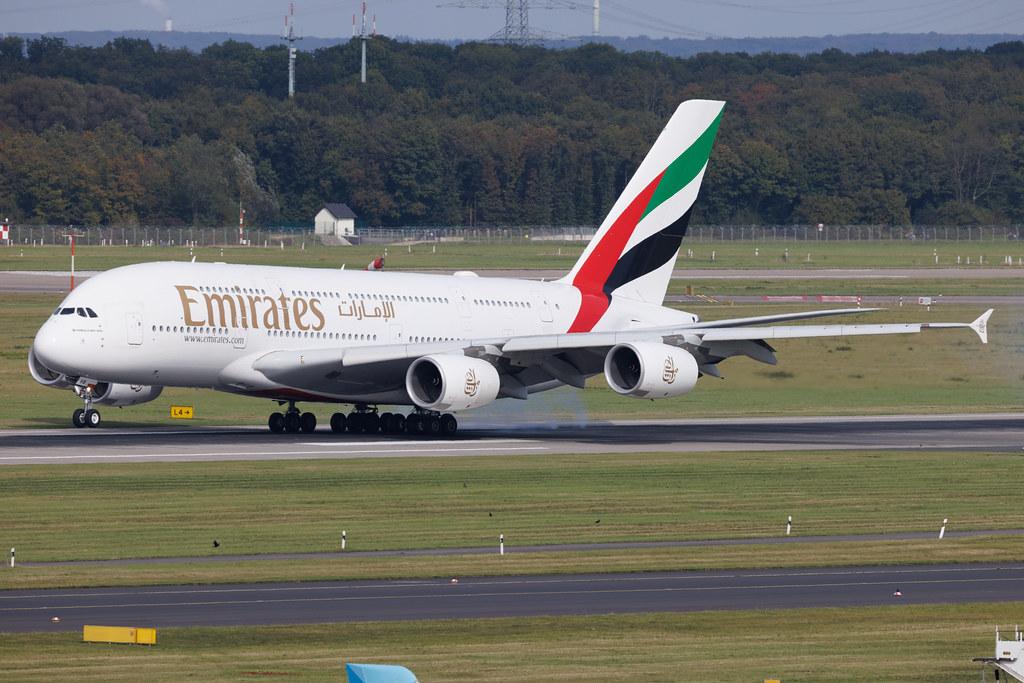 Düsseldorf Airport: Emirates (EK / UAE) | Airbus A380-842 A388 | A6-EVB | MSN 162