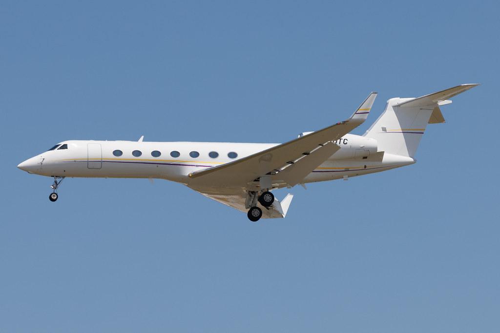 Los Angeles International Airport: Executive Jet Management | Gulfstream G550 GLF5 | N150TC | MSN 5108