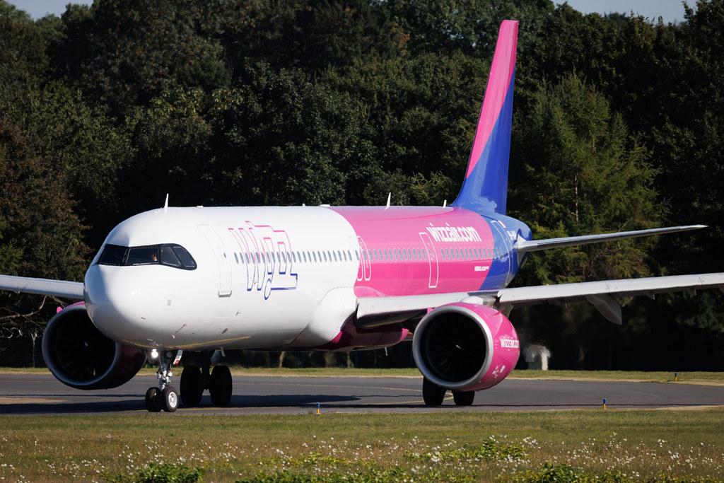Hamburg Airport: Wizz Air (W6 / WZZ) | Operator: Wizz Air Malta | Airbus A321-271NX A21N | 9H-WNH | MSN 11778