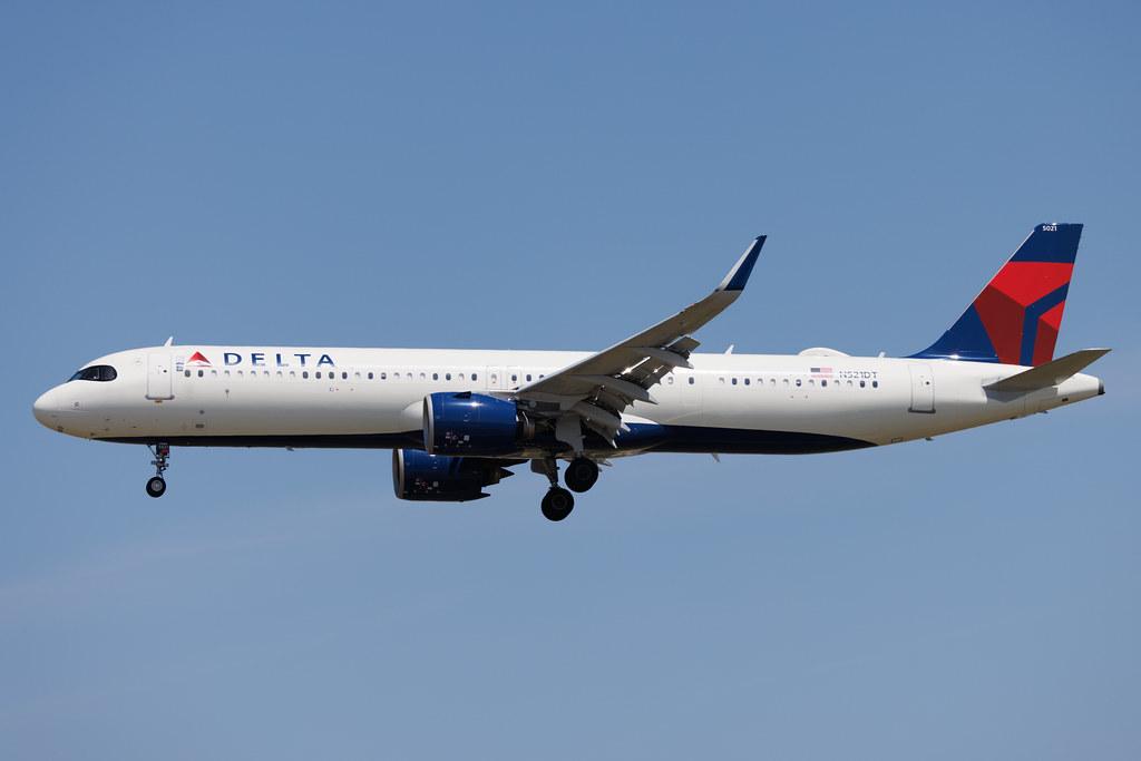 Los Angeles International Airport: Delta Air Lines (DL / DAL) | Airbus A321-271NX A21N | N521DT | MSN 11082