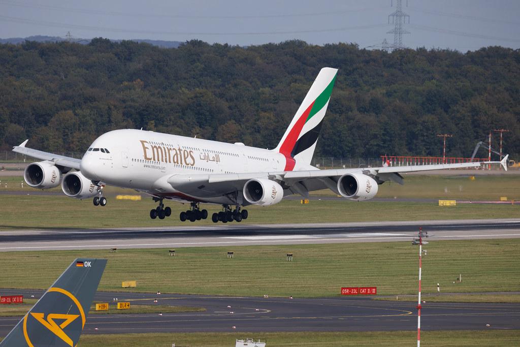 Düsseldorf Airport: Emirates (EK / UAE) | Airbus A380-842 A388 | A6-EVB | MSN 162