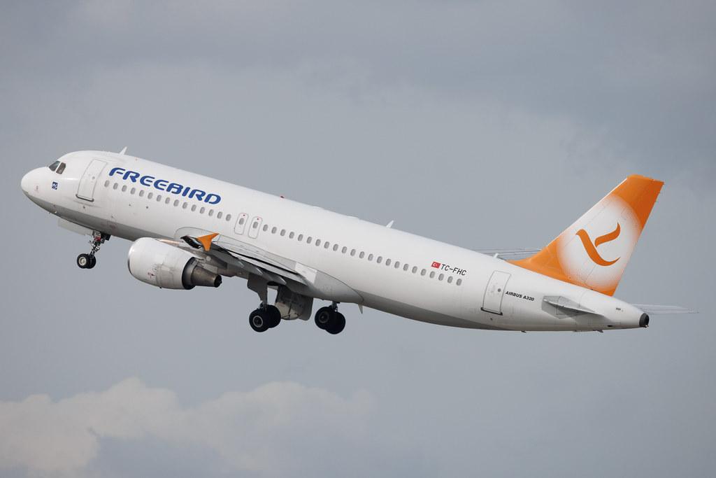 Düsseldorf Airport: Freebird Airlines (FH / FHY) | Airbus A320-214 A320 | TC-FHC | MSN 3852