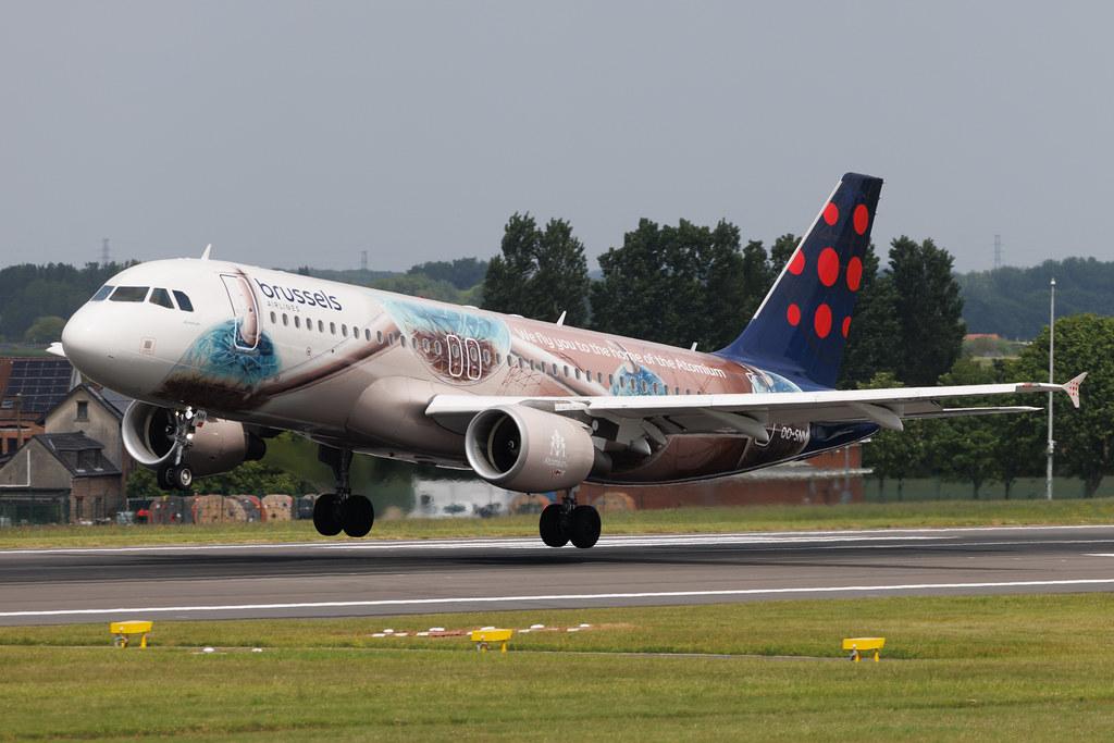 Brussels Airport: Brussels Airlines (SN / BEL) | Livery: Atomium Brussels Livery | Airbus A320-214 A320 | OO-SNM | MSN 02003