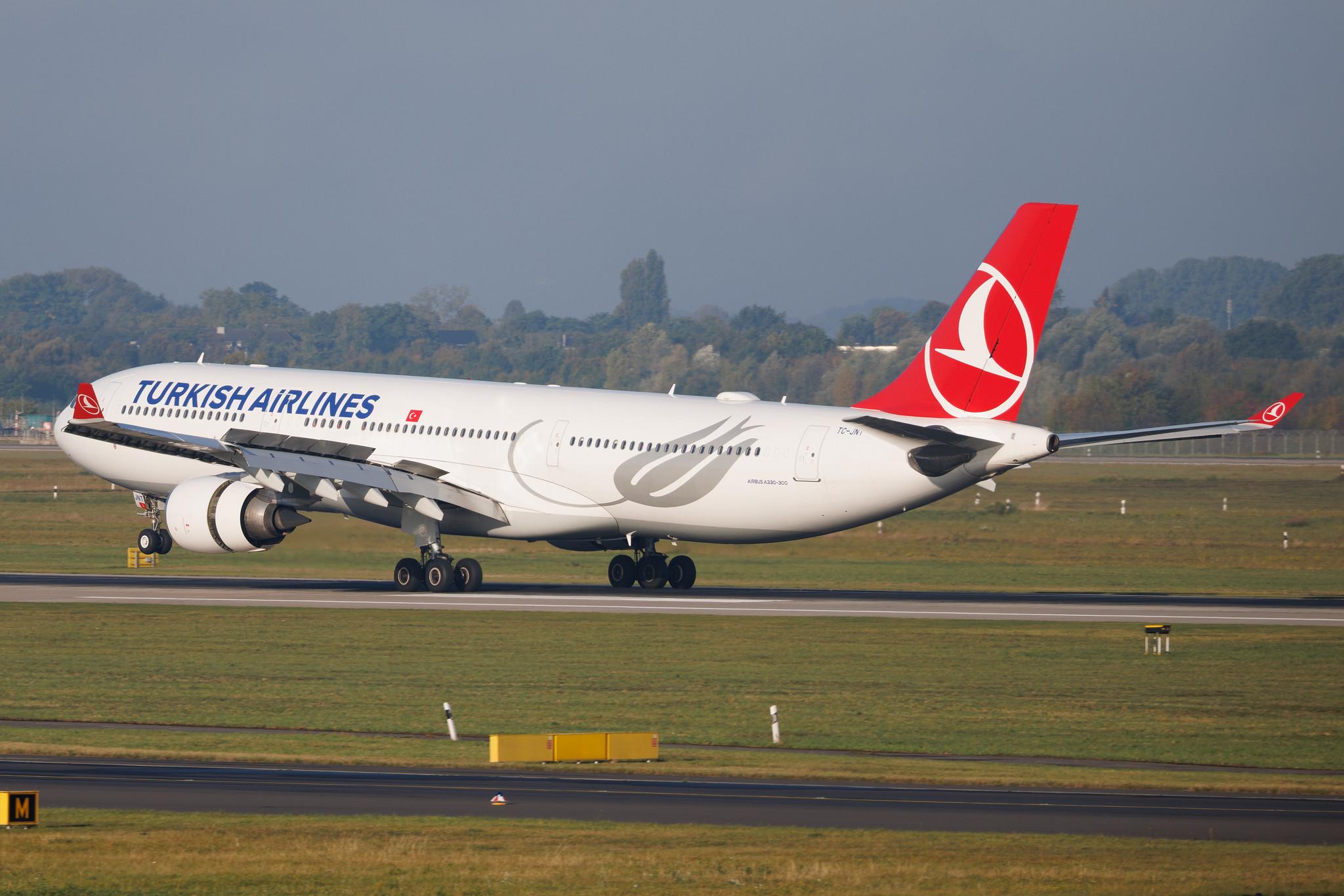 Düsseldorf Airport: Turkish Airlines (TK / THY) | Airbus A330-303 A333 | TC-JNT | MSN 1476