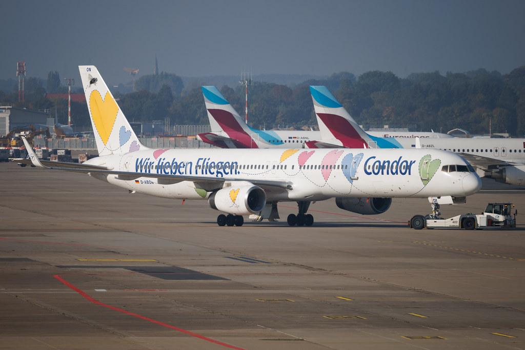 Düsseldorf Airport: Condor (DE / CFG) | Livery: Wir Lieben Fliegen Livery | Boeing 757-330 B753 | D-ABON | MSN 29023