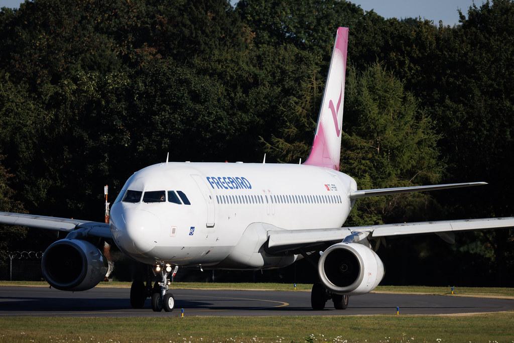 Hamburg Airport: Freebird Airlines (FH / FHY) | Airbus A320-232 A320 | TC-FBR | MSN 2524