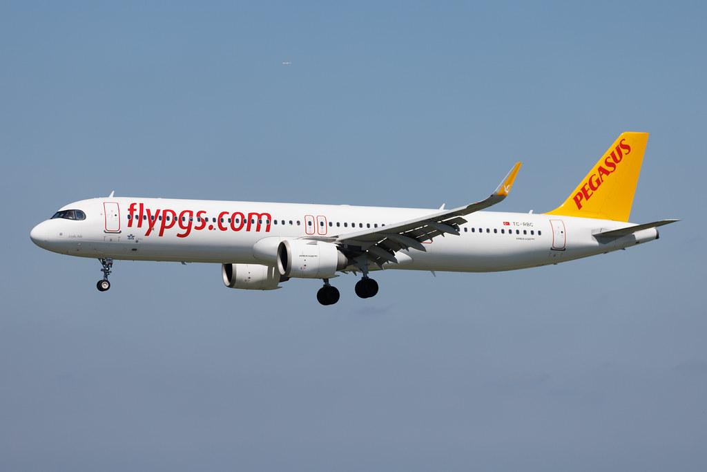 Hamburg Airport: Pegasus (PC / PGT) | Operator: Pegasus Airlines | Airbus A321-251NX A21N | TC-RBC | MSN 09281