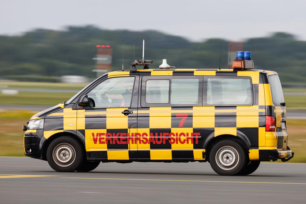 Hamburg Airport: Verkehrsaufsicht 7
