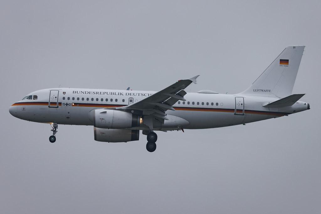 Frankfurt Airport: German Air Force (/ GAF) | Airbus A319-133(CJ) A319 | 15+01 | MSN 3897