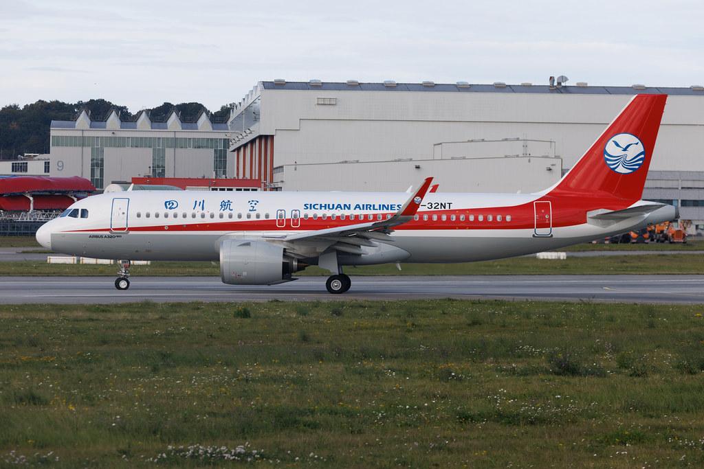 Hamburg Finkenwerder: Sichuan Airlines (3U / CSC) | Airbus A320-271N A20N | B-32NT | MSN 12745