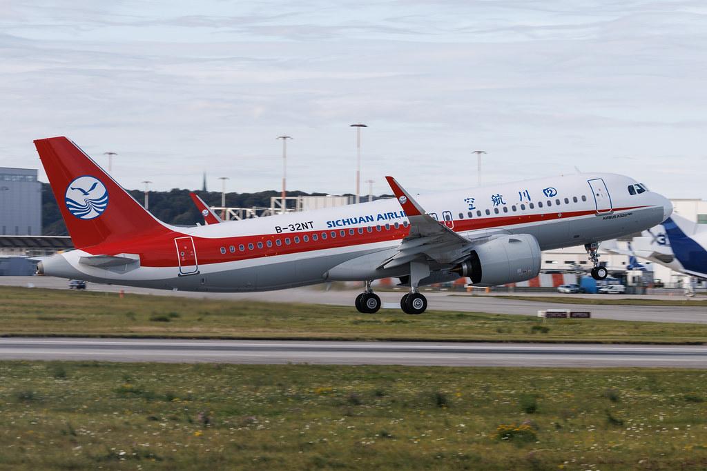 Hamburg Finkenwerder: Sichuan Airlines (3U / CSC) | Airbus A320-271N A20N | B-32NT | MSN 12745