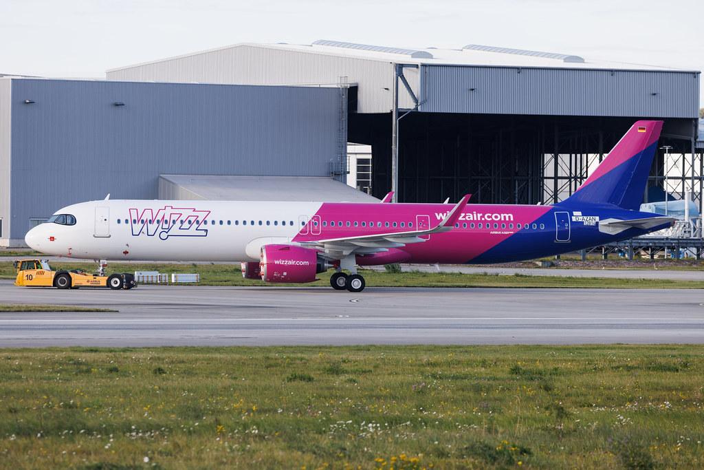 Hamburg Finkenwerder: Wizz Air (W6 / WZZ) | Airbus A321-271NX A21N | D-AZAN | HA-LGZ | MSN 12814