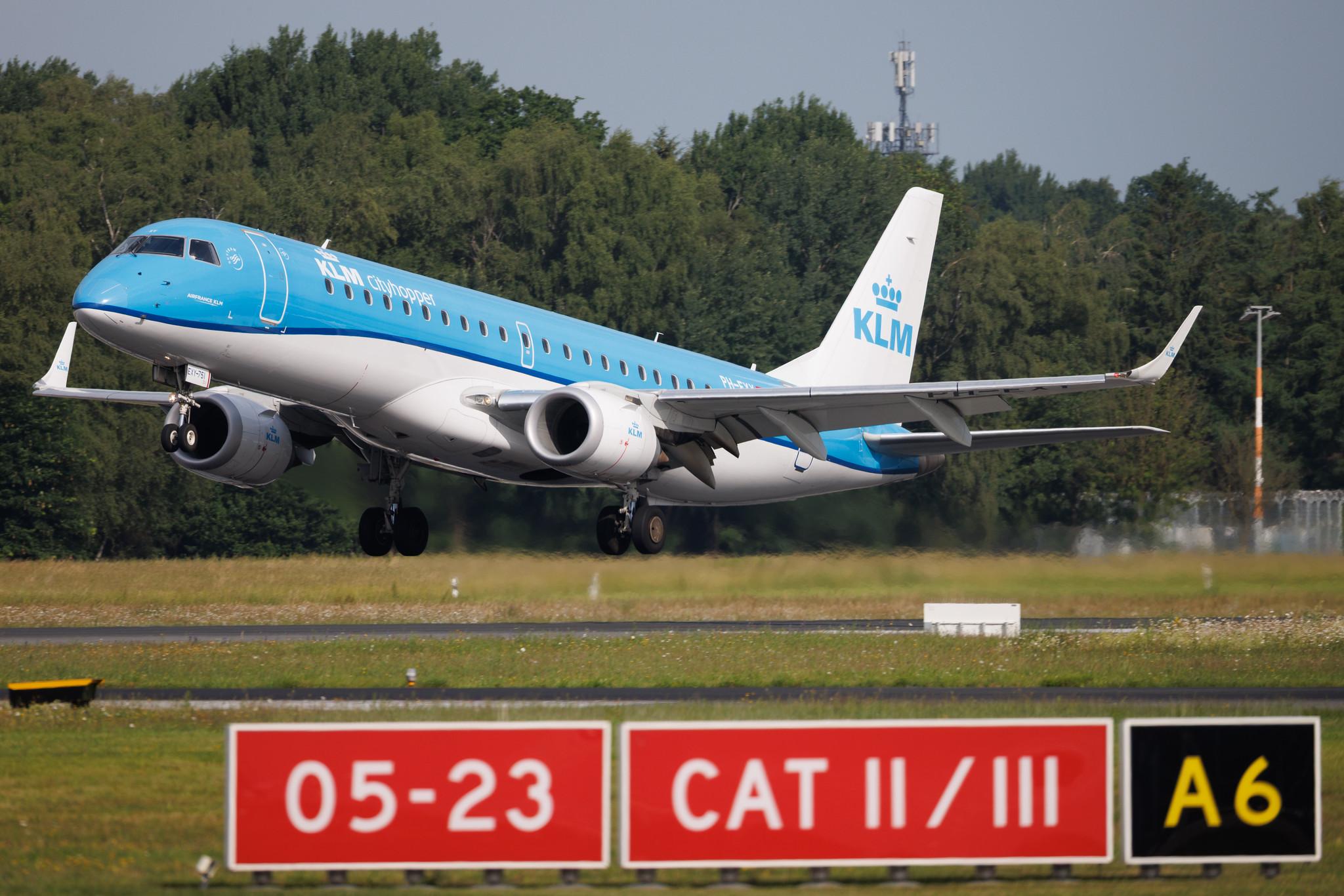 Hamburg Airport: KLM (KL / KLM) | Operator: KLM Cityhopper | Embraer E190STD E190 | PH-EXY | MSN 19000751