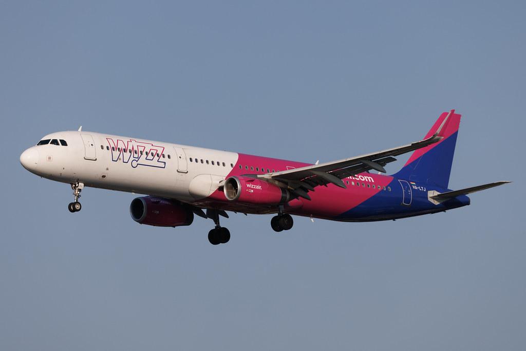 Hamburg Airport: Wizz Air (W6 / WZZ) | Airbus A321-231 A321 | HA-LTJ | MSN 08791