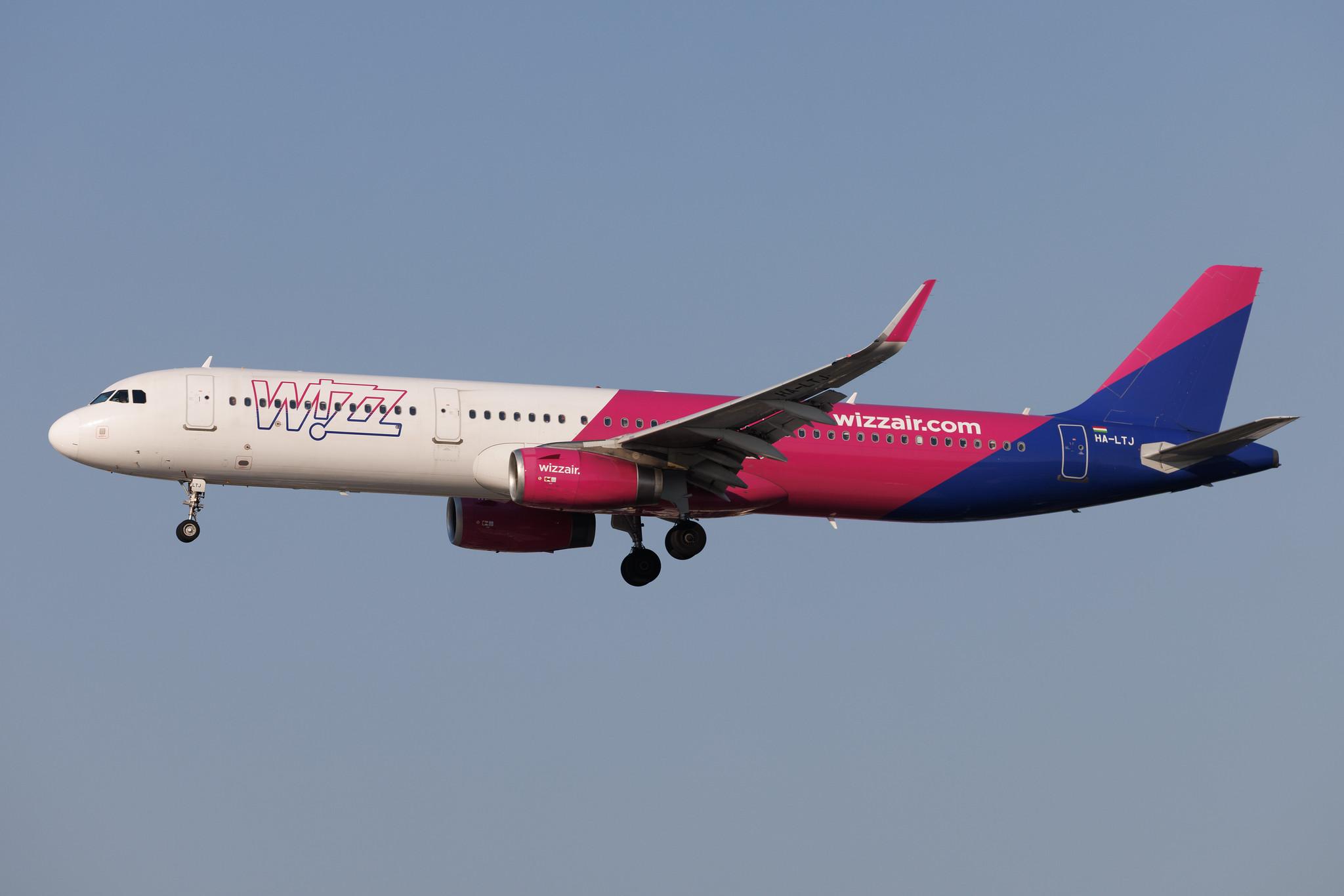 Hamburg Airport: Wizz Air (W6 / WZZ) | Airbus A321-231 A321 | HA-LTJ | MSN 08791