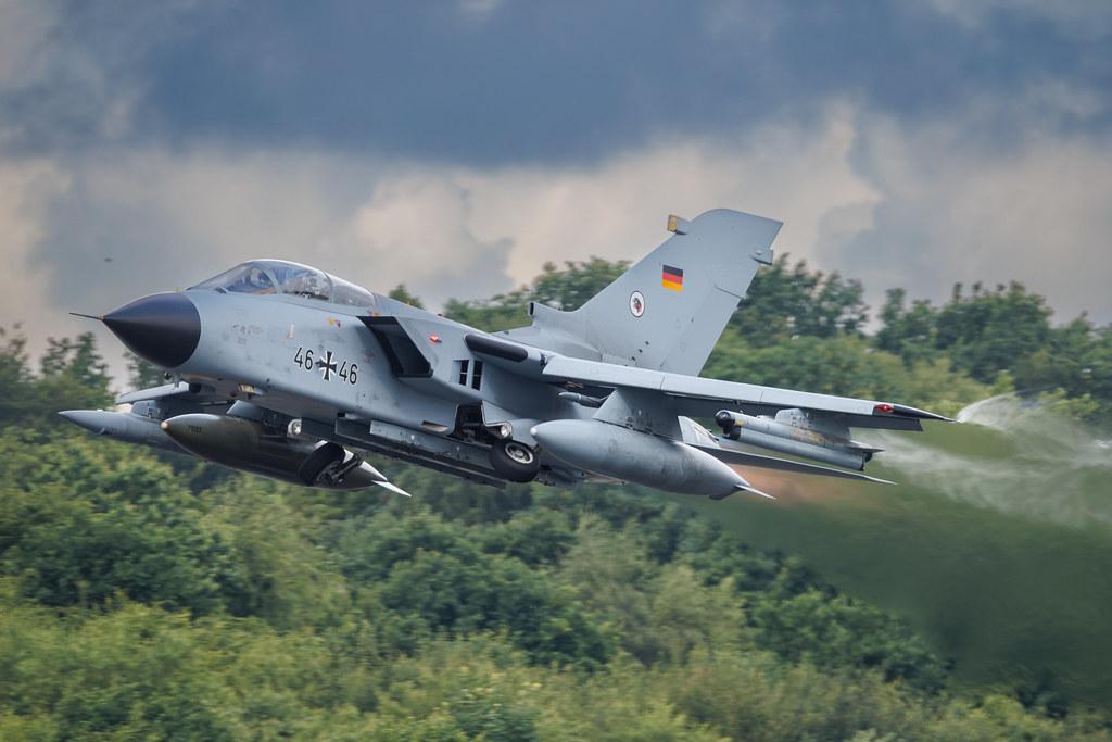 Hamburg Airport: German Air Force (/ GAF) | Panavia Tornado ECR TOR | 46+46 | MSN 876/GS279/4346