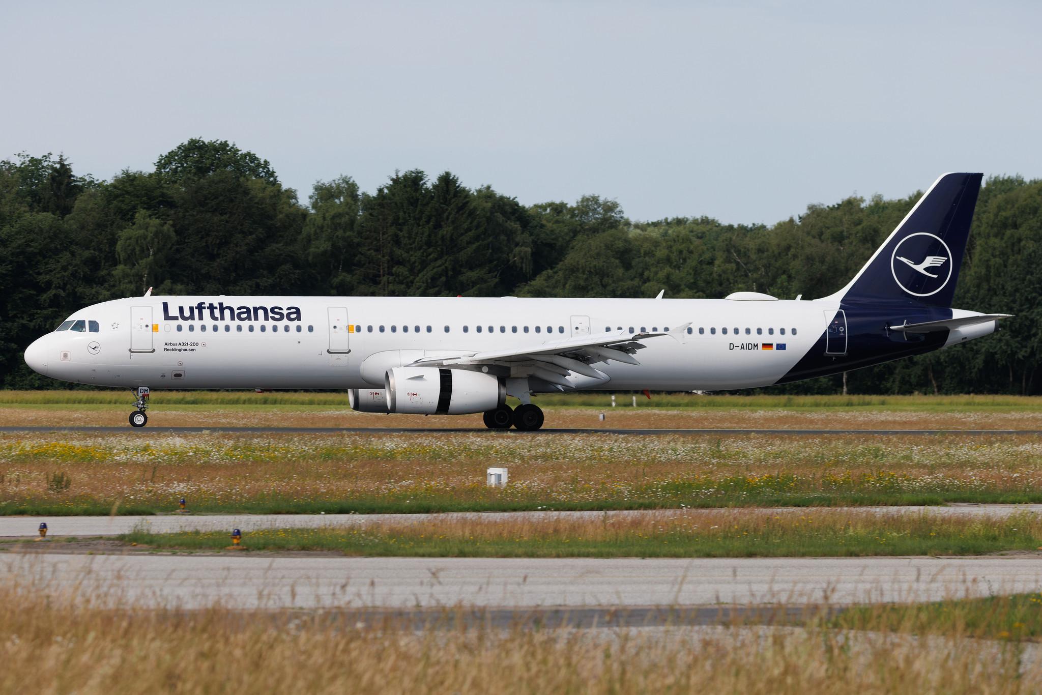 Hamburg Airport: Lufthansa (LH / DLH) | Airbus A321-231 A321 | D-AIDM | MSN 4916