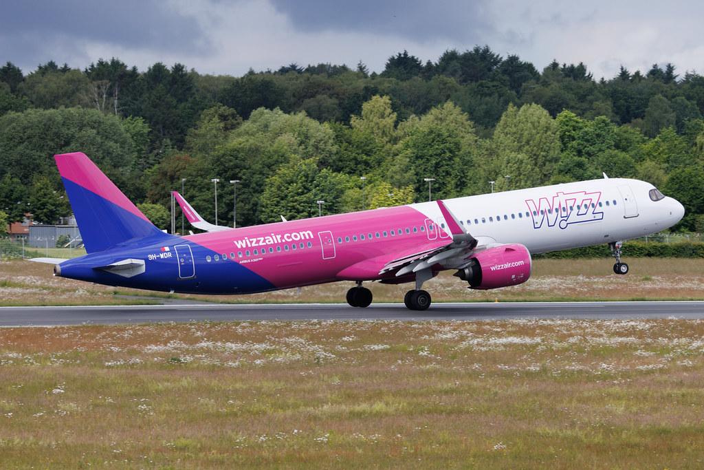 Hamburg Airport: Wizz Air (W6 / WZZ) | Operator: Wizz Air Malta | Airbus A321-271NX A21N | 9H-WDR | MSN 11309