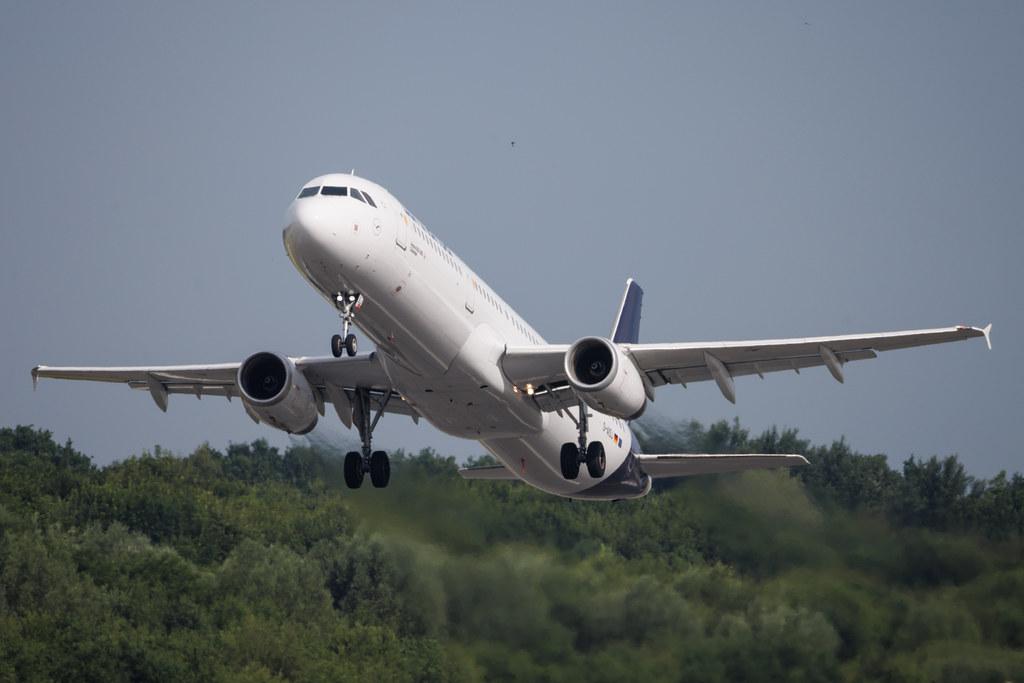 Hamburg Airport: Lufthansa (LH / DLH) | Airbus A321-231 A321 | D-AISJ | MSN 3360