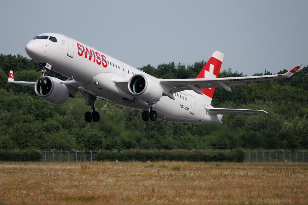Hamburg Airport: Swiss (LX / SWR) | Airbus A220-300 BCS3 | HB-JCM | MSN 55030