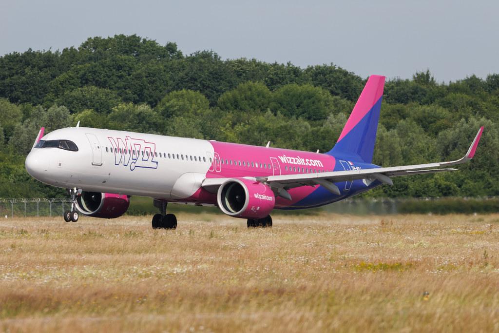 Hamburg Airport: Wizz Air (W6 / WZZ) | Operator: Wizz Air Malta | Airbus A321-271NX A21N | 9H-WDJ | MSN 11388