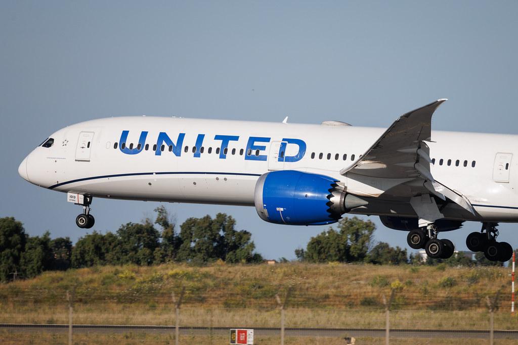 Rome Leonardo da Vinci Fiumicino Airport: United Airlines (UA / UAL) | Boeing 787-10 Dreamliner B78X | N13013 | MSN 40931
