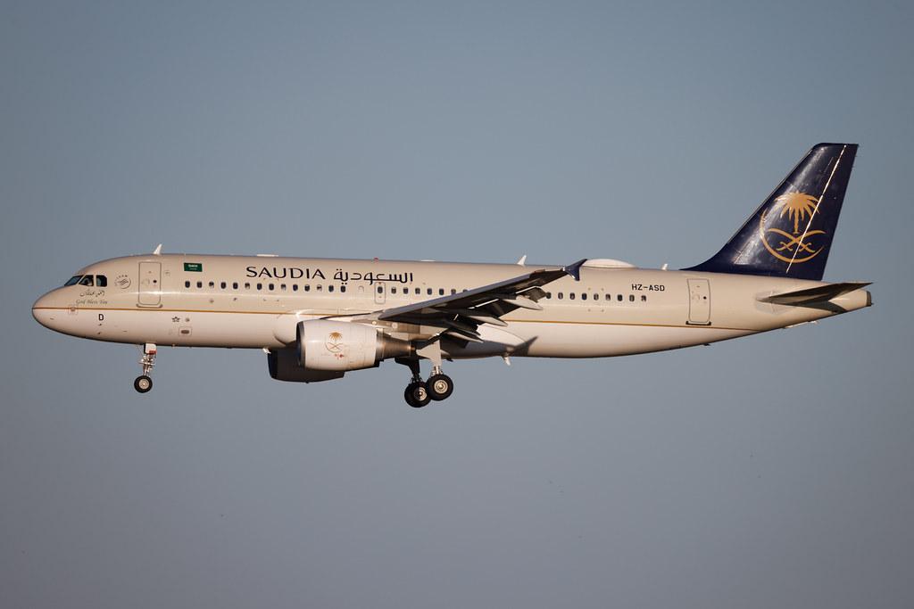 Rome Leonardo da Vinci Fiumicino Airport: Saudia (SV / SVA) | Airbus A320-214 A320 | HZ-ASD | MSN 4364