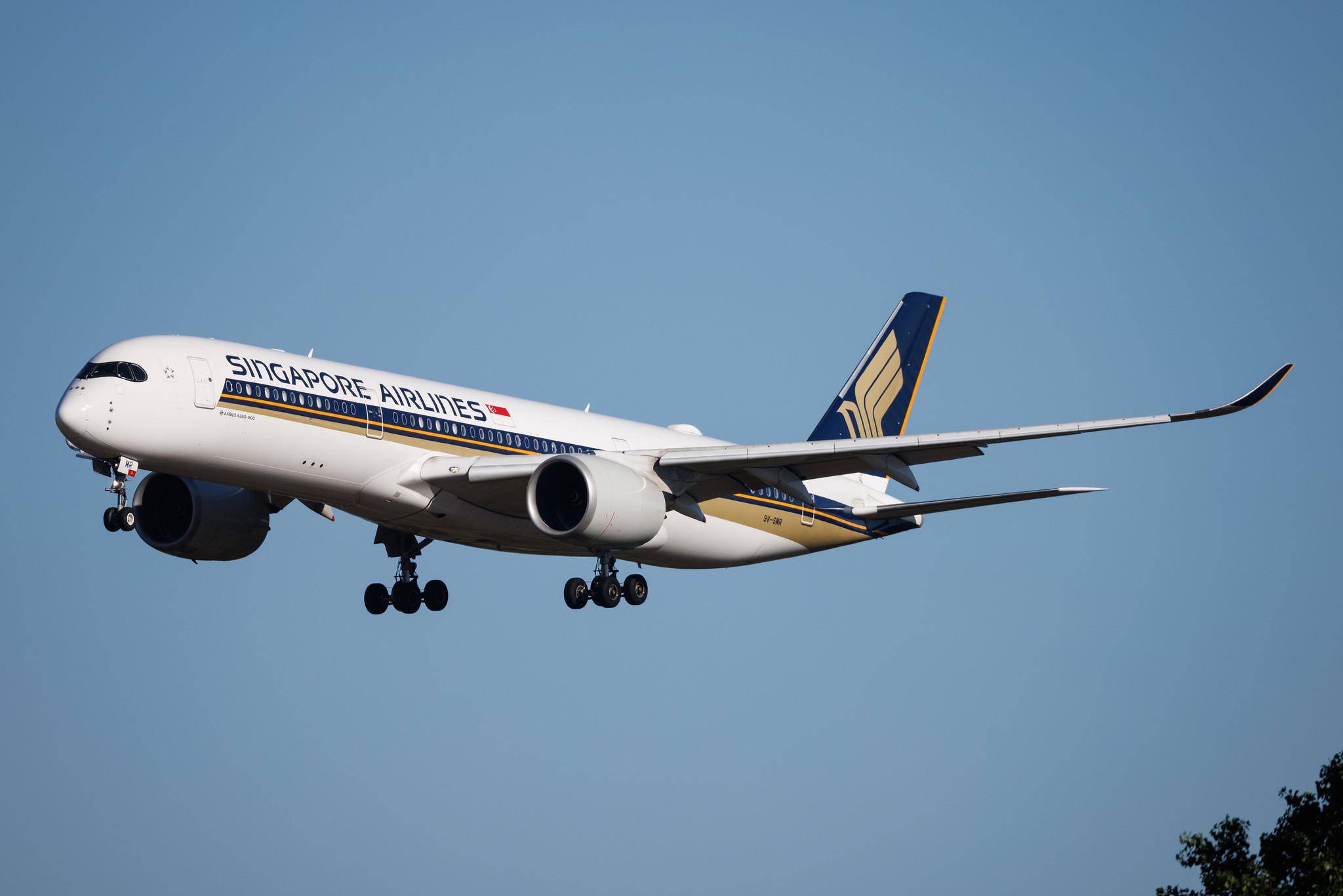 Rome Leonardo da Vinci Fiumicino Airport: Singapore Airlines (SQ / SIA) | Airbus A350-941 A359 | 9V-SMR | MSN 140