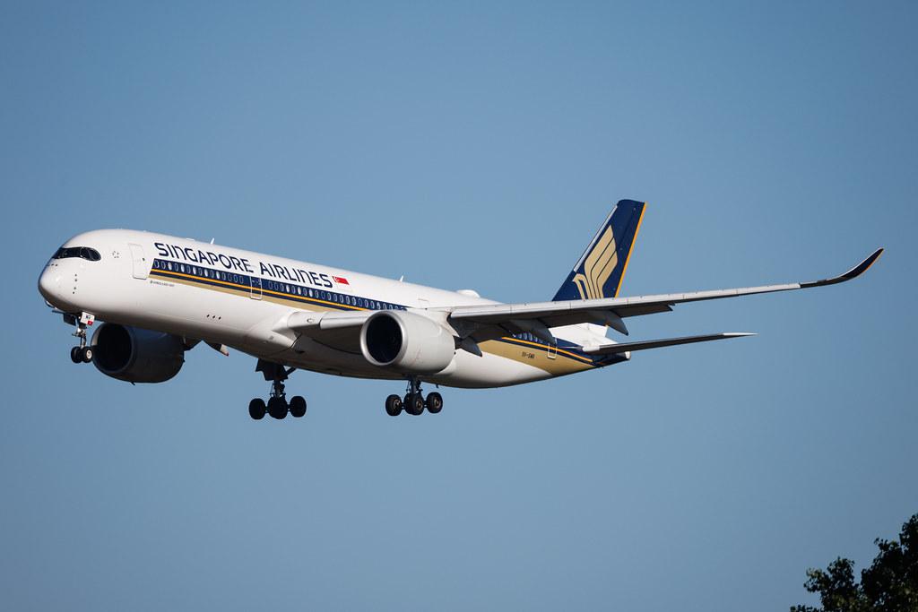 Rome Leonardo da Vinci Fiumicino Airport: Singapore Airlines (SQ / SIA) | Airbus A350-941 A359 | 9V-SMR | MSN 140