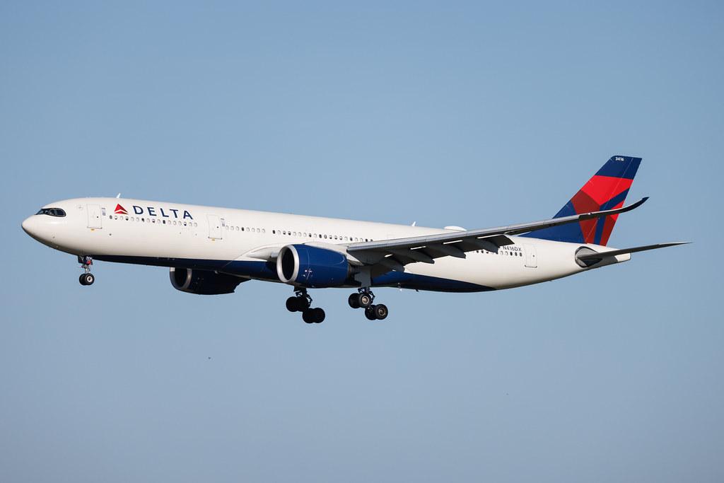 Rome Leonardo da Vinci Fiumicino Airport: Delta Air Lines (DL / DAL) | Airbus A330-941 A339 | N416DX | MSN 1999