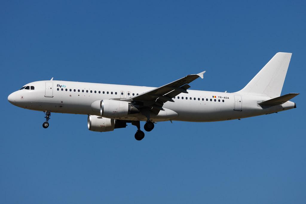 Rome Leonardo da Vinci Fiumicino Airport: FLYYO (4D / DIR) | Airbus A320-214 A320 | YR-ADA | MSN 03218