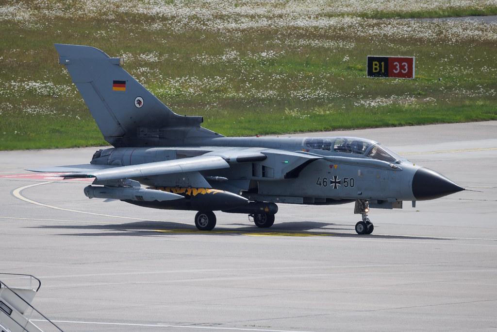 Hamburg Airport: German Air Force (/ GAF) | Panavia Tornado ECR TOR | 46+50 | MSN 887/GS283/4350