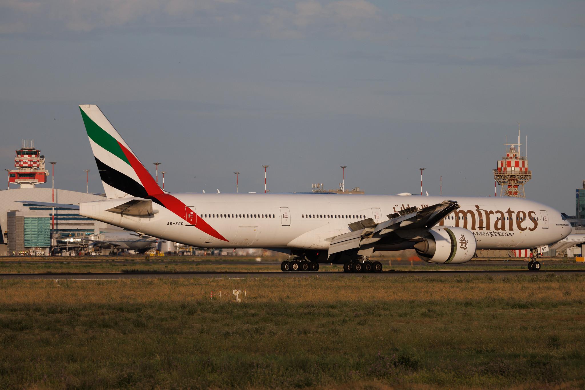 Rome Leonardo da Vinci Fiumicino Airport: Emirates (EK / UAE) | Boeing 777-31H(ER) B77W | A6-EGD | MSN 38988