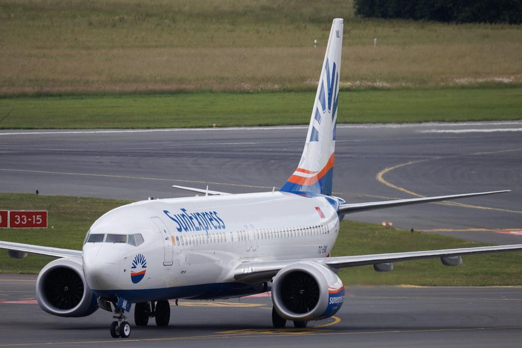 Hamburg Airport: SunExpress (XQ / SXS) | Boeing 737 MAX 8 B38M | TC-SML | MSN 61337