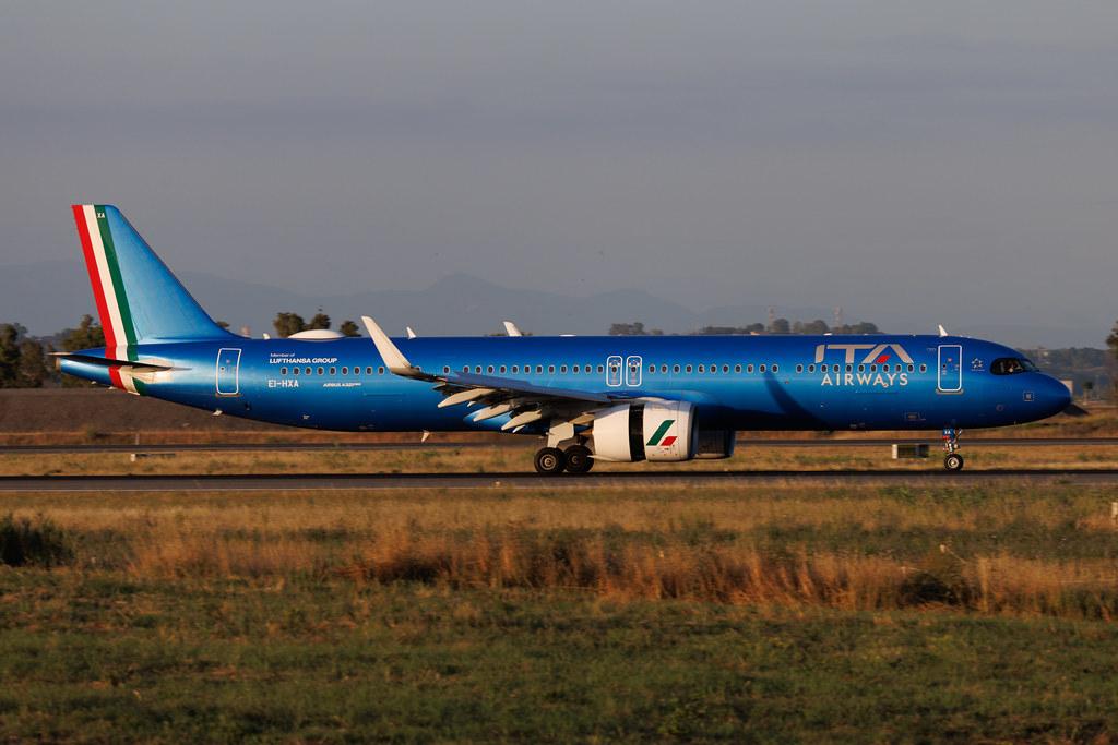 Rome Leonardo da Vinci Fiumicino Airport: Die der mit der Registrierung (MSN: ) startet vom Flughafen Rome Leonardo da Vinci Fiumicino Airport (LIRF/FCO).