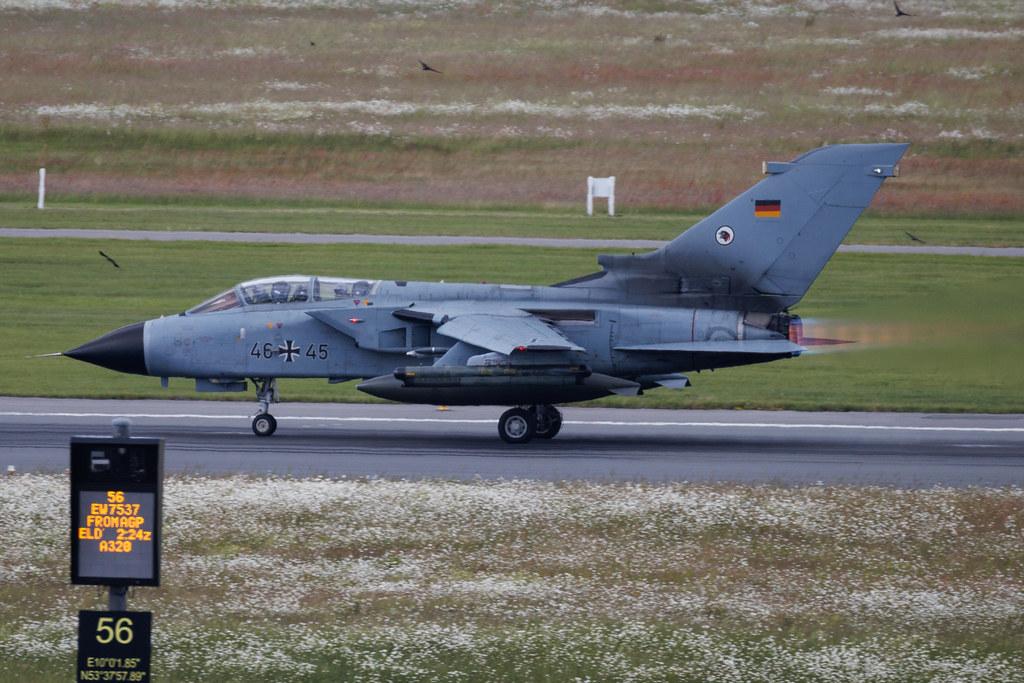 Hamburg Airport: German Air Force (/ GAF) | Panavia Tornado ECR TOR | 46+45 | MSN 873/GS278/4345