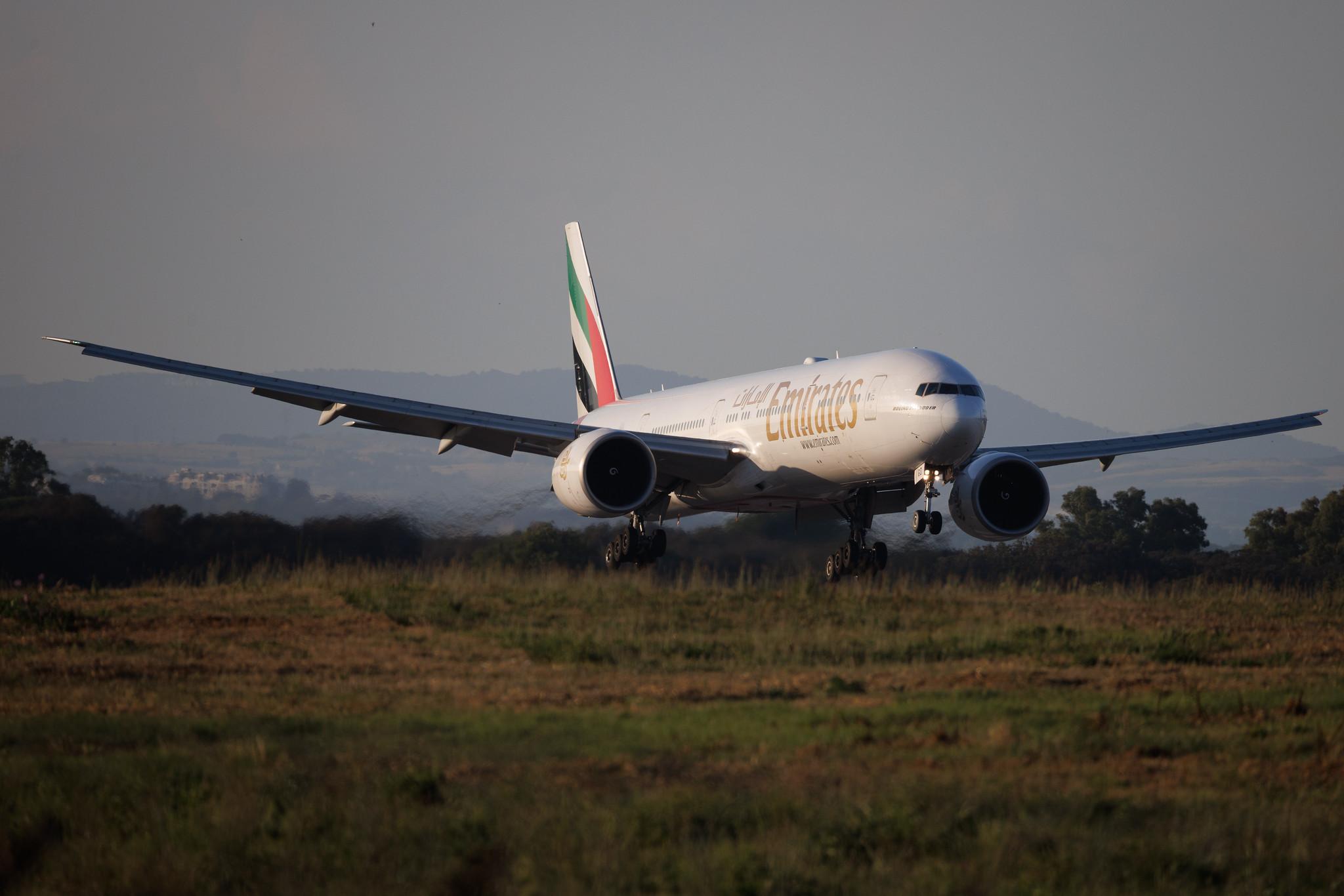 Rome Leonardo da Vinci Fiumicino Airport: Emirates (EK / UAE) | Boeing 777-31H(ER) B77W | A6-EGD | MSN 38988