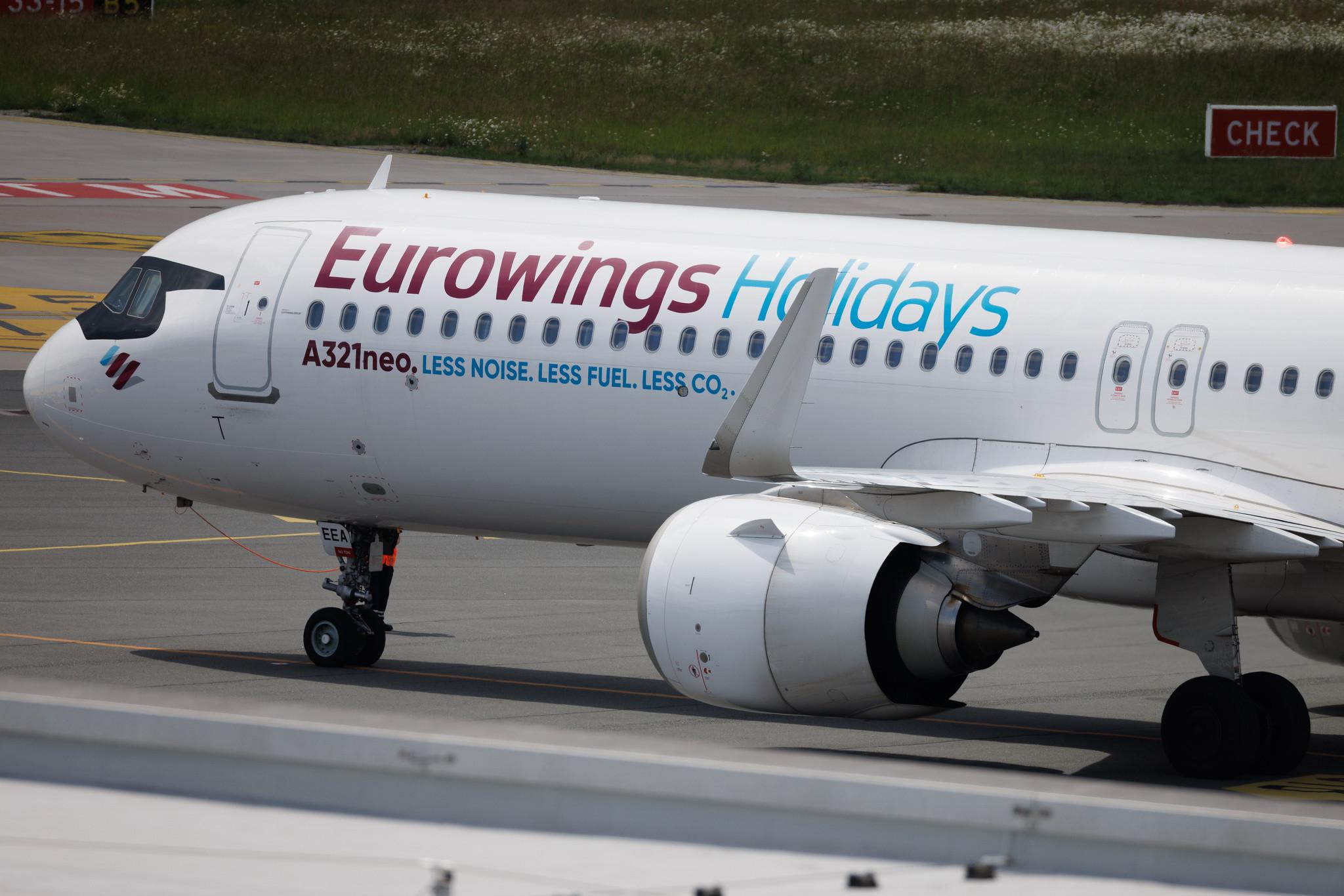 Hamburg Airport: Eurowings (EW / EWG) | Livery: Eurowings Holidays special colours | Airbus A321-251NX A21N | D-AEEA | MSN 11412