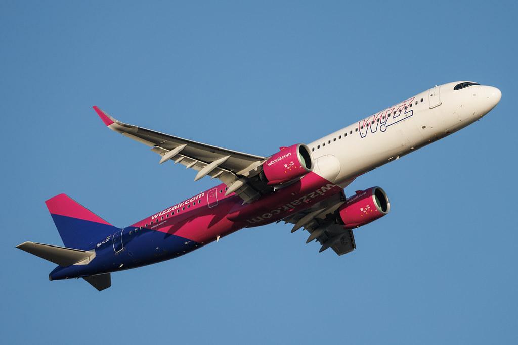 Rome Leonardo da Vinci Fiumicino Airport: Wizz Air (W6 / WZZ) | Airbus A321-271NX A21N | HA-LGY | MSN 12810