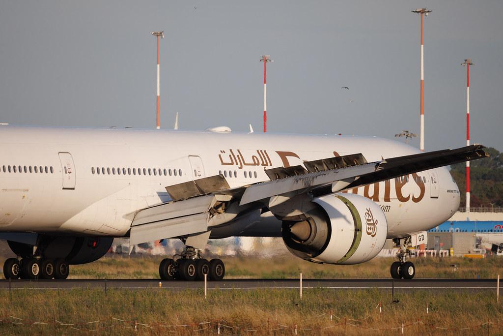 Rome Leonardo da Vinci Fiumicino Airport: Emirates (EK / UAE) | Boeing 777-31H(ER) B77W | A6-EGD | MSN 38988