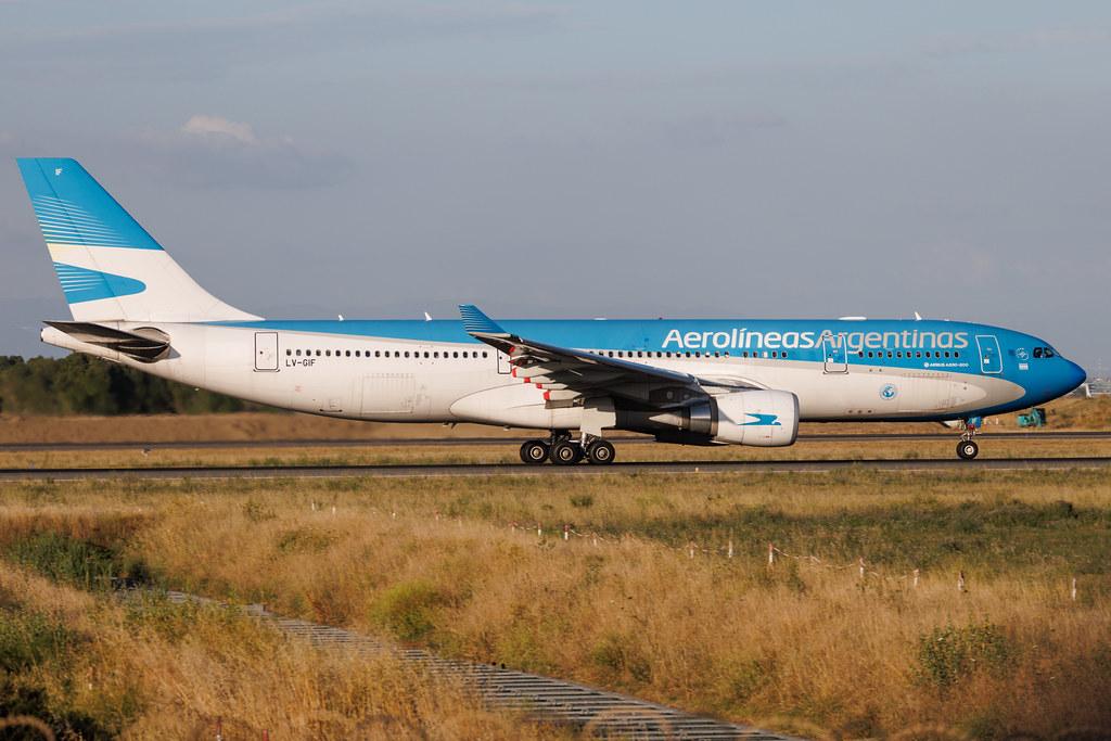Rome Leonardo da Vinci Fiumicino Airport: Aerolineas Argentinas (AR / ARG) | Airbus A330-202 A332 | LV-GIF | MSN 1748