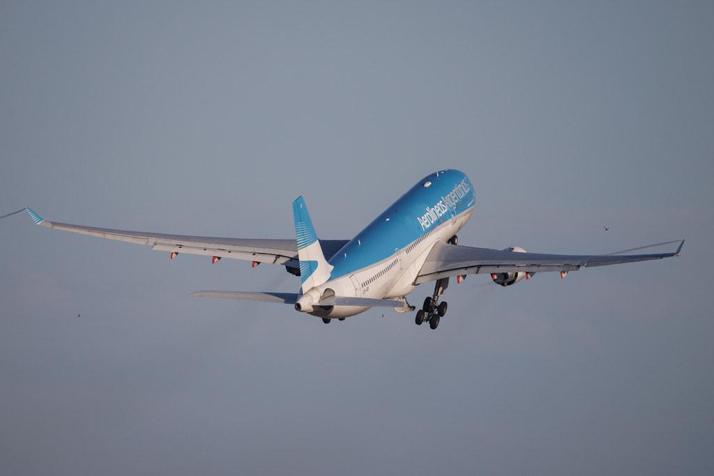 Rome Leonardo da Vinci Fiumicino Airport: Aerolineas Argentinas (AR / ARG) | Airbus A330-202 A332 | LV-GIF | MSN 1748
