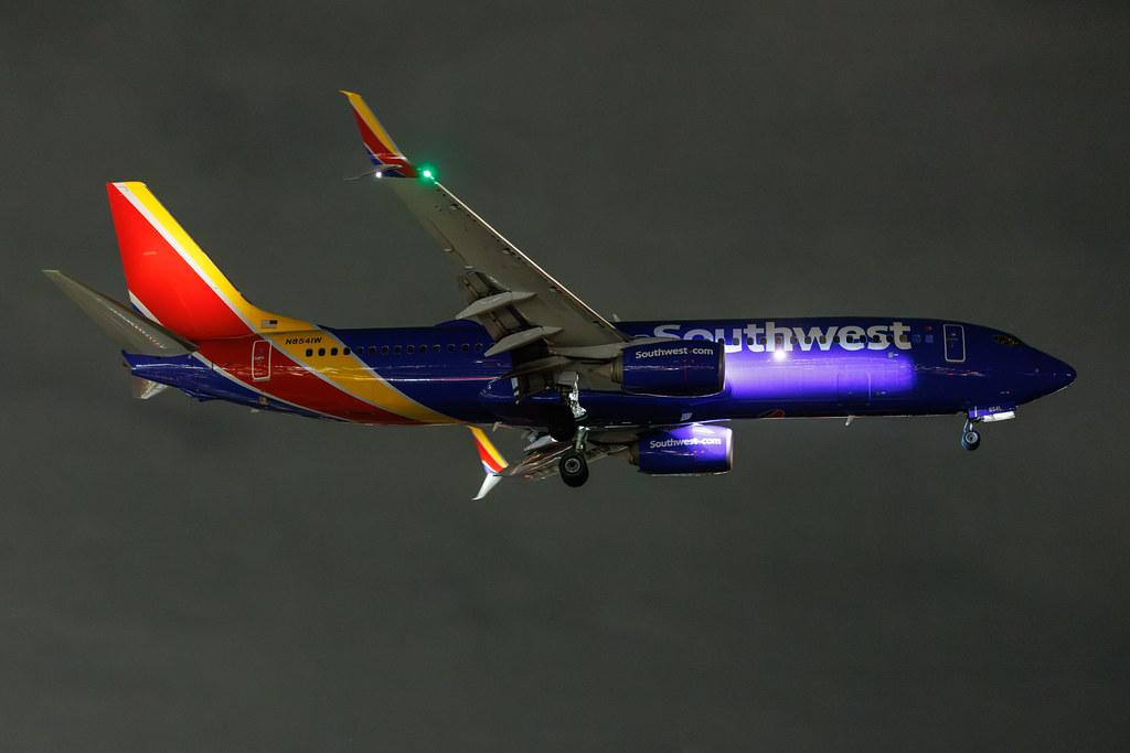 Los Angeles International Airport: Southwest Airlines (WN / SWA) | Boeing 737-8H4 B738 | N8541W | MSN 63599