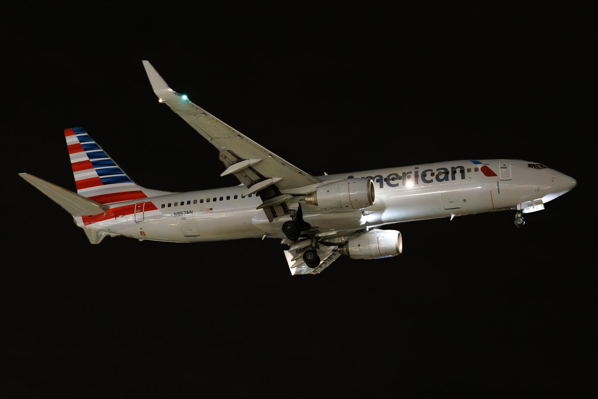Los Angeles International Airport: American Airlines (AA / AAL) | Boeing 737-823 B738 | N852NN | MSN 40581