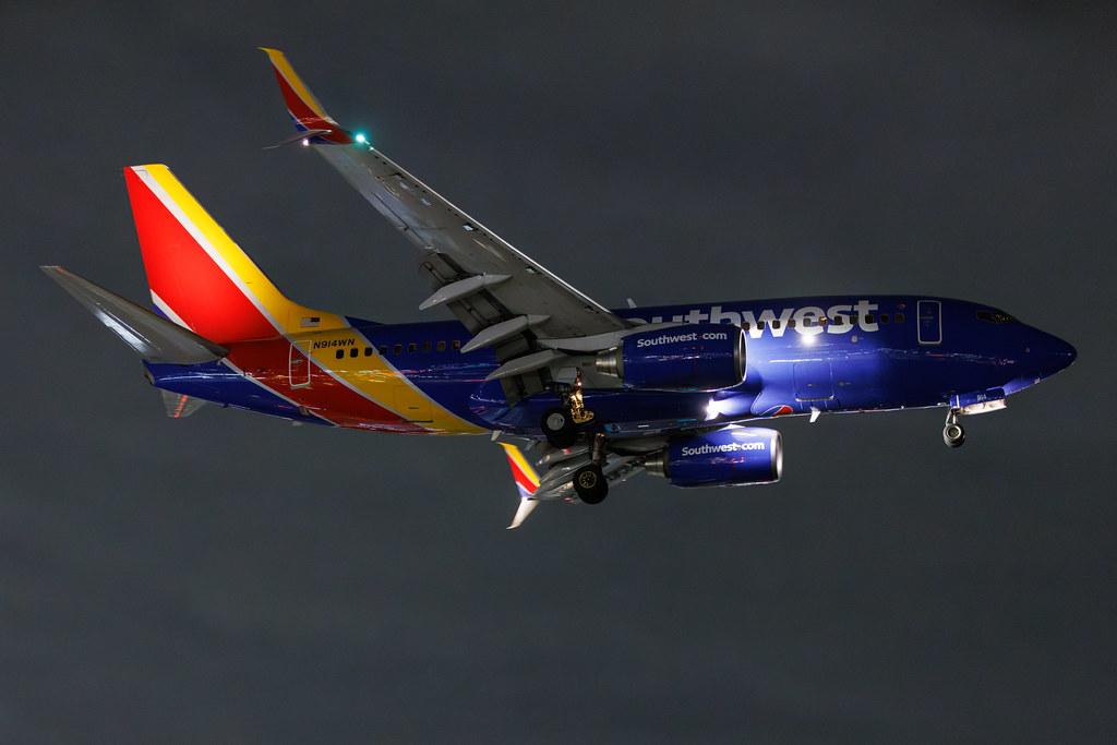 Los Angeles International Airport: Southwest Airlines (WN / SWA) | Boeing 737-7H4 B737 | N914WN | MSN 36622