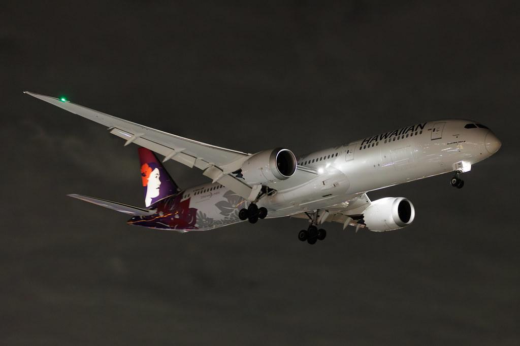 Los Angeles International Airport: Hawaiian Airlines (HA / HAL) | Boeing 787-9 Dreamliner B789 | N781HA | MSN 66429
