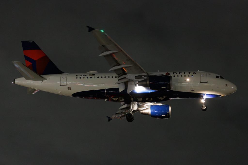Los Angeles International Airport: Delta Air Lines (DL / DAL) | Airbus A319-114 A319 | N370NB | MSN 02087