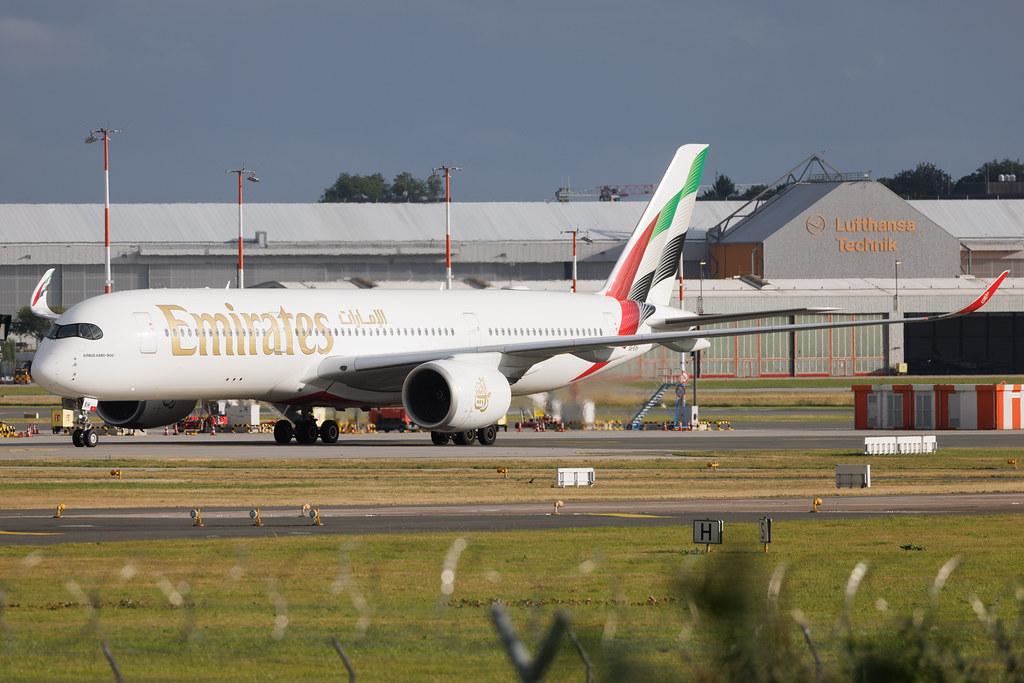 Hamburg Airport: Emirates (EK / UAE) | Airbus A350-941 A359 | A6-EXH | MSN 695