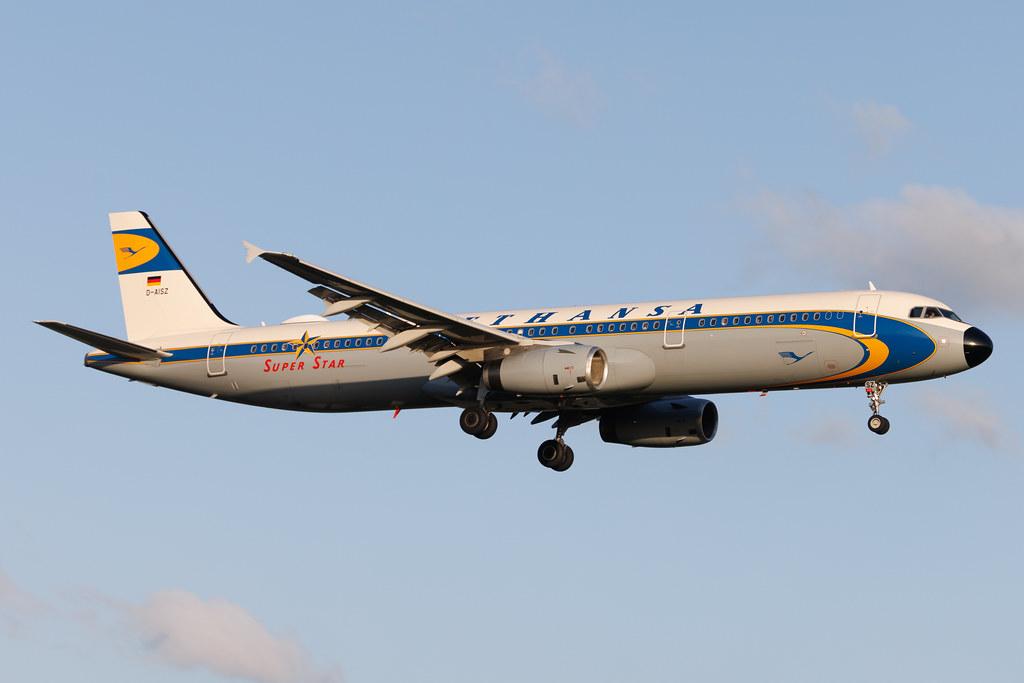 Hamburg Airport: Lufthansa (LH / DLH) | Livery: Superstar Heritage Livery | Airbus A321-231 A321 | D-AISZ | MSN 04085